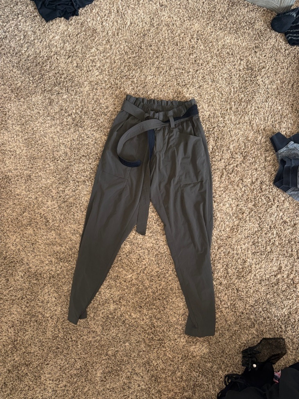 Athleta Olive Joggers with Adjustable Web Belt